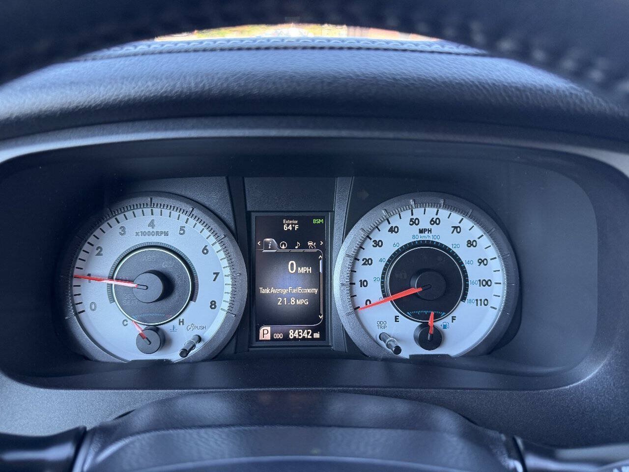 Used 2020 Toyota Sienna SE Premium w/ Nightshade Edition FWD image 28
