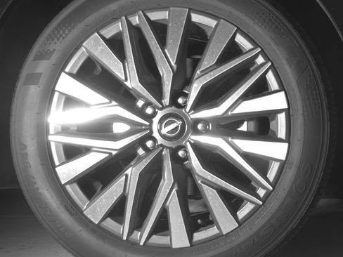 Used 2025 Nissan Altima 2.5 SV FWD image 13