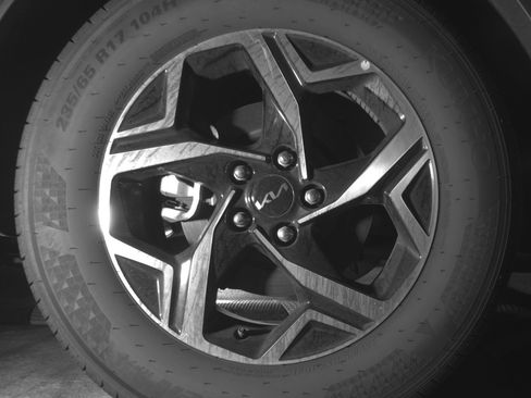 Used 2025 Kia Sportage LX FWD image 15