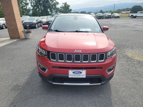Used 2018 Jeep Compass Limited w/ Navigation Group AWD/4WD image 3