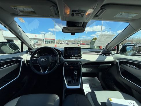 Used 2019 Toyota RAV4 XLE Premium w/ Cold Weather Package image 13