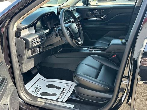 Used 2026 Lincoln Corsair Premiere AWD/4WD image 10
