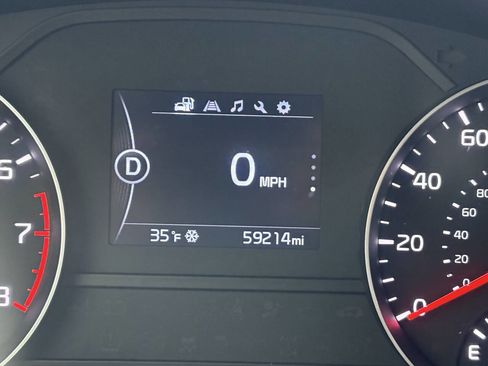 Used 2018 Kia Sportage LX w/ LX Technology Package image 5