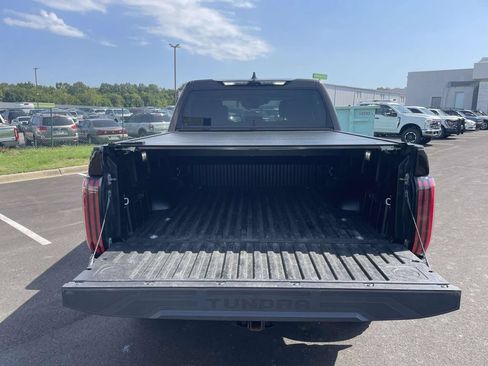 Used 2022 Toyota Tundra Limited w/ TRD Off-Road Package AWD/4WD image 10