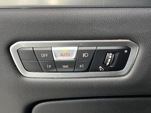 Certified 2023 BMW X7 xDrive40i w/ M Sport Package image 21