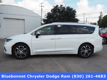 New 2026 Chrysler Pacifica Pinnacle