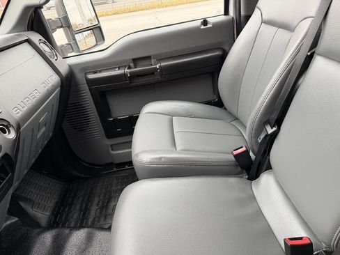 Used 2016 Ford F250 XL w/ Power Equipment Group image 19