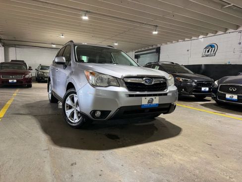 Used 2015 Subaru Forester 2.5i Limited AWD/4WD image 6