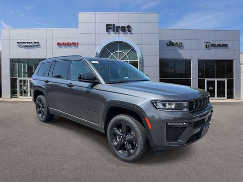 New 2026 Jeep Grand Cherokee L Limited AWD/4WD image 1