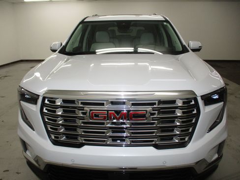 New 2026 GMC Acadia Denali w/ Super Cruise Package AWD/4WD image 2