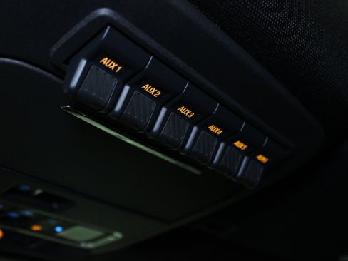 Used 2023 Ford F150 Raptor AWD/4WD image 32