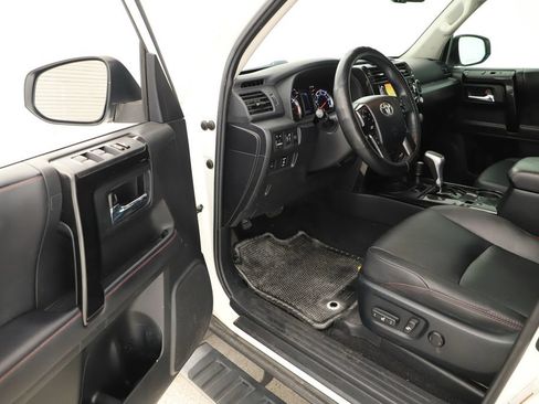 Used 2021 Toyota 4Runner TRD Off-Road Premium w/ Moonroof Package AWD/4WD image 14