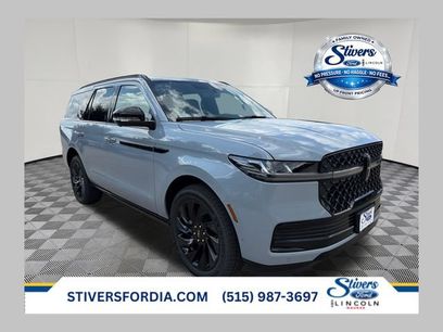 Used 2025 Lincoln Navigator Reserve w/ Jet Appearance Package