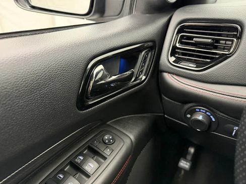 Used 2024 Dodge Durango GT AWD/4WD image 15