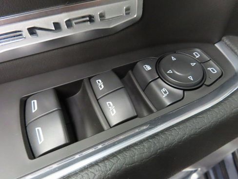 Used 2023 GMC Sierra 1500 Denali w/ Technology Package image 77