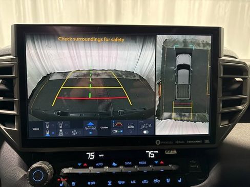 Used 2024 Toyota Tundra Limited image 24