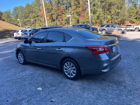 Used 2017 Nissan Sentra S image 37