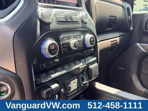 Used 2019 GMC Sierra 1500 Denali w/ Driver Alert Package II AWD/4WD image 15