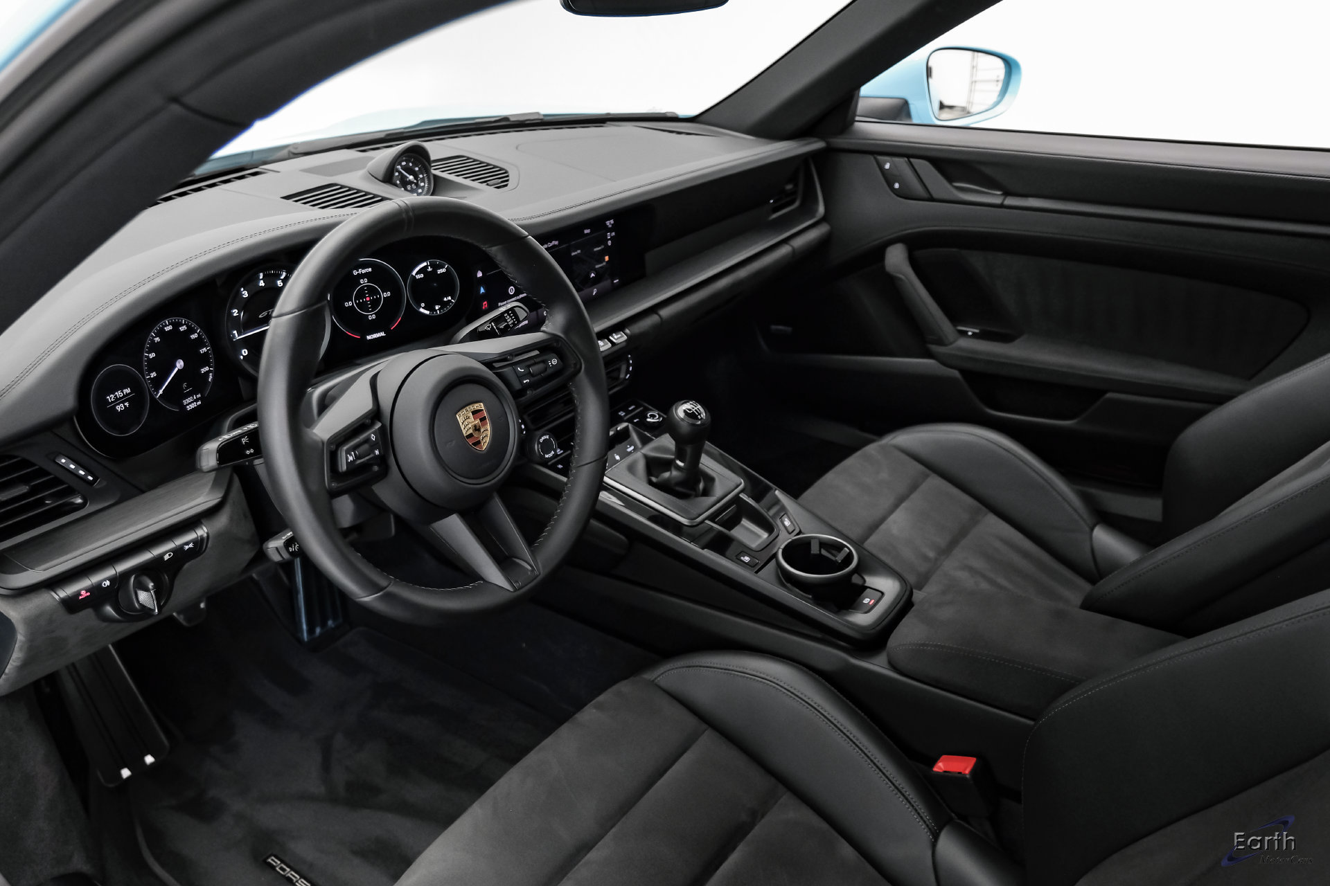 Used 2024 Porsche 911 Carrera GTS RWD image 3