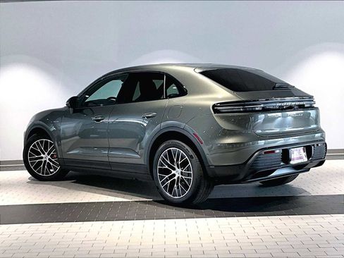 New 2025 Porsche Macan 4S Electric image 3
