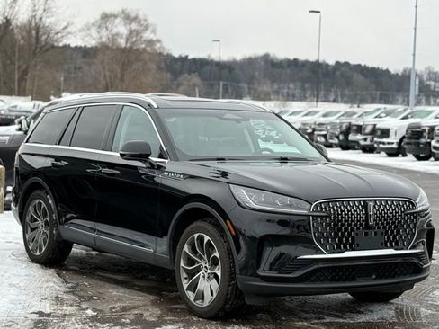 Used 2025 Lincoln Aviator Reserve w/ Illumination Package image 36