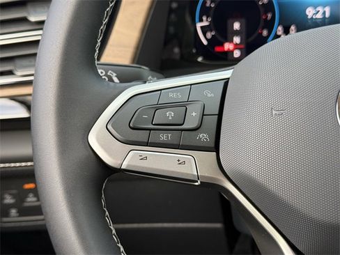 New 2026 Volkswagen Atlas SE image 10