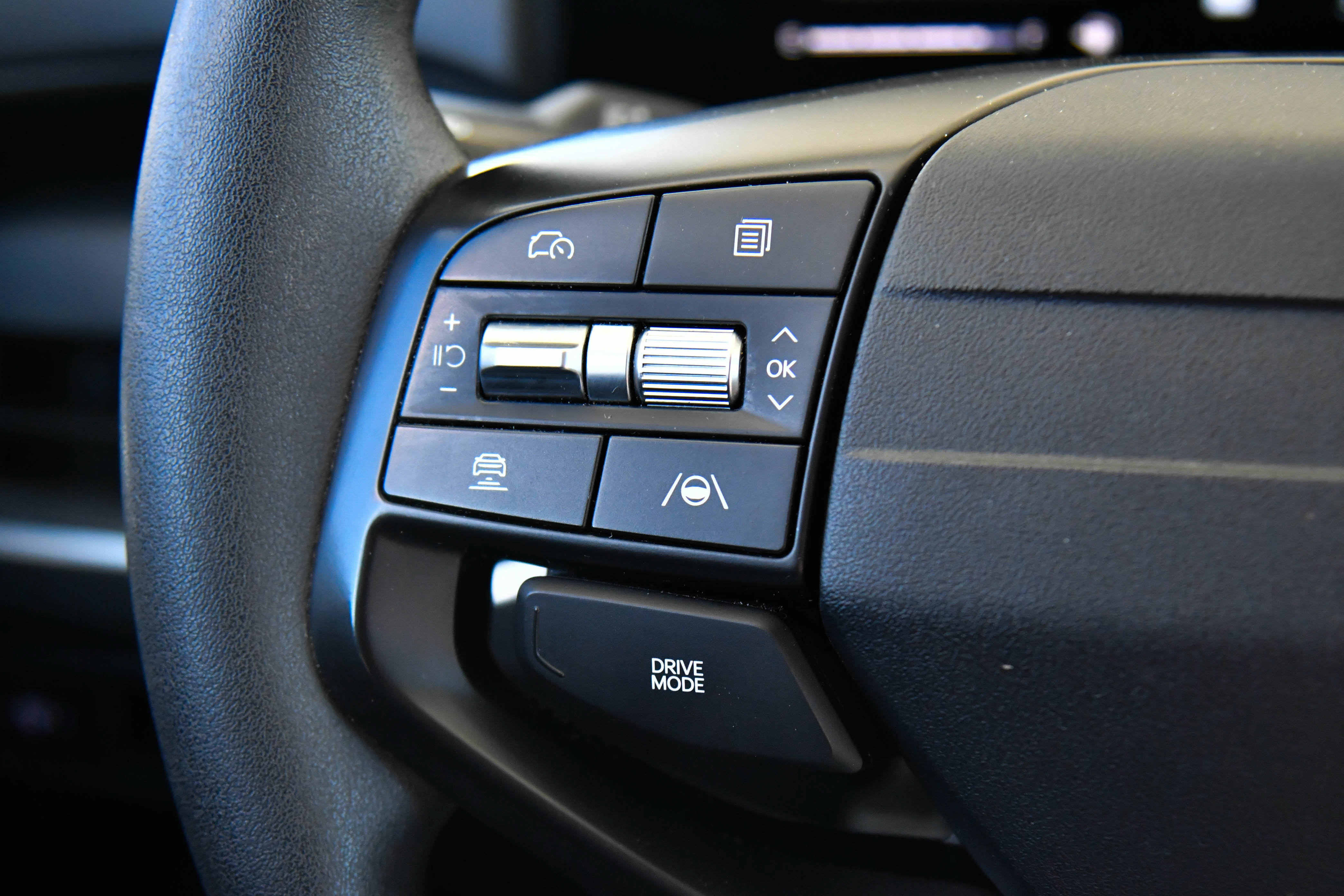 Used 2025 Kia K4 FWD image 32