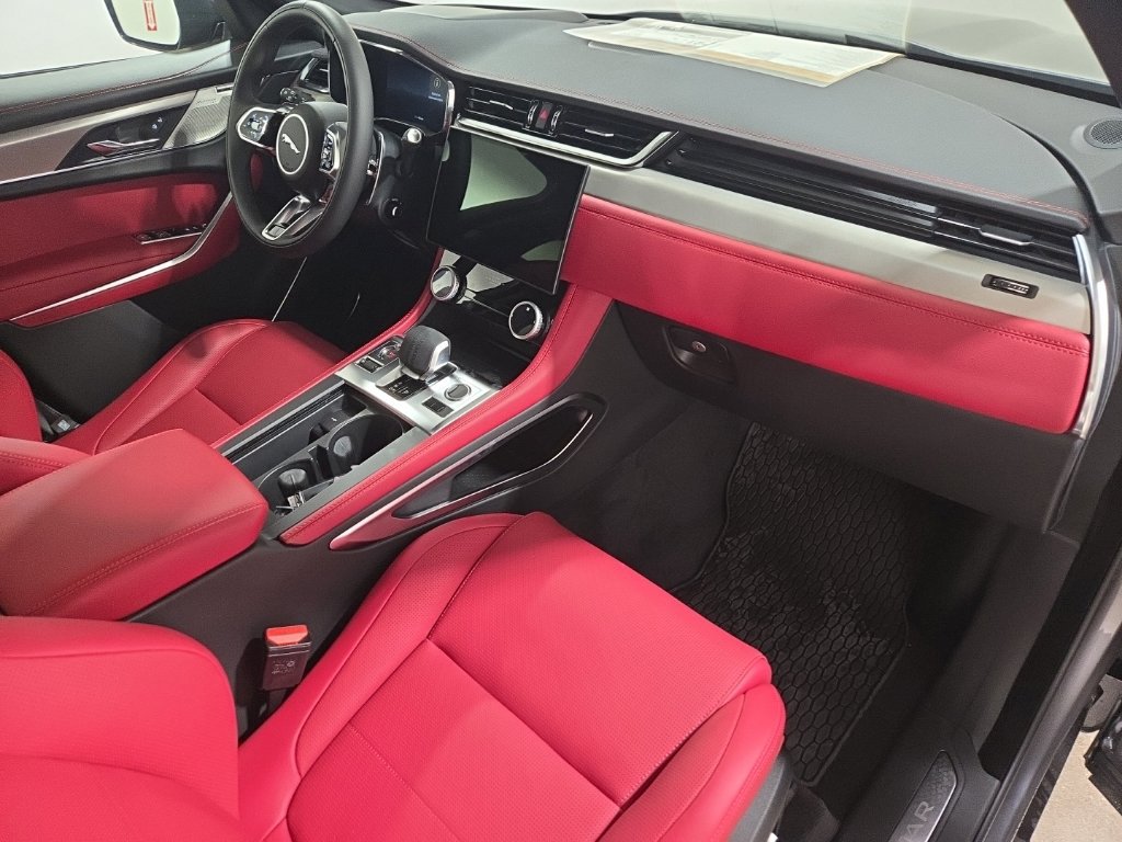 New 2026 Jaguar F-PACE R-Dynamic S AWD/4WD image 28