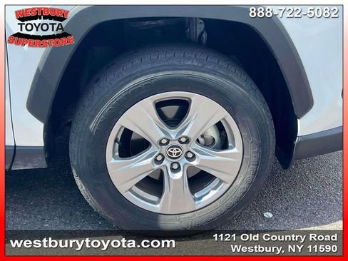 Used 2025 Toyota RAV4 XLE AWD/4WD image 14