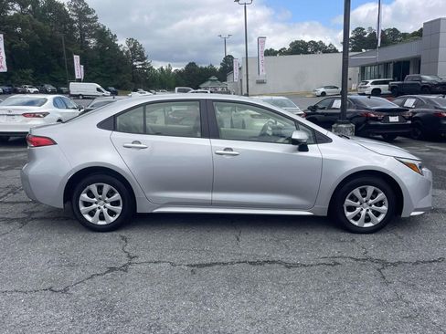 Used 2026 Toyota Corolla LE FWD image 2