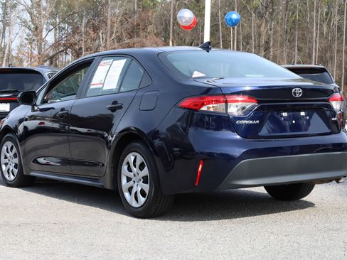 Used 2024 Toyota Corolla LE image 3