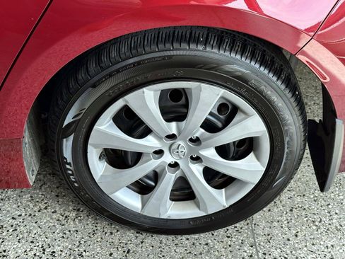 Used 2025 Toyota Corolla LE FWD image 10