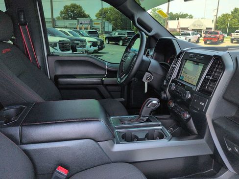 Used 2019 Ford F150 XLT w/ Equipment Group 302A Luxury AWD/4WD image 10