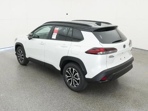 New 2026 Toyota Corolla Cross SE image 5