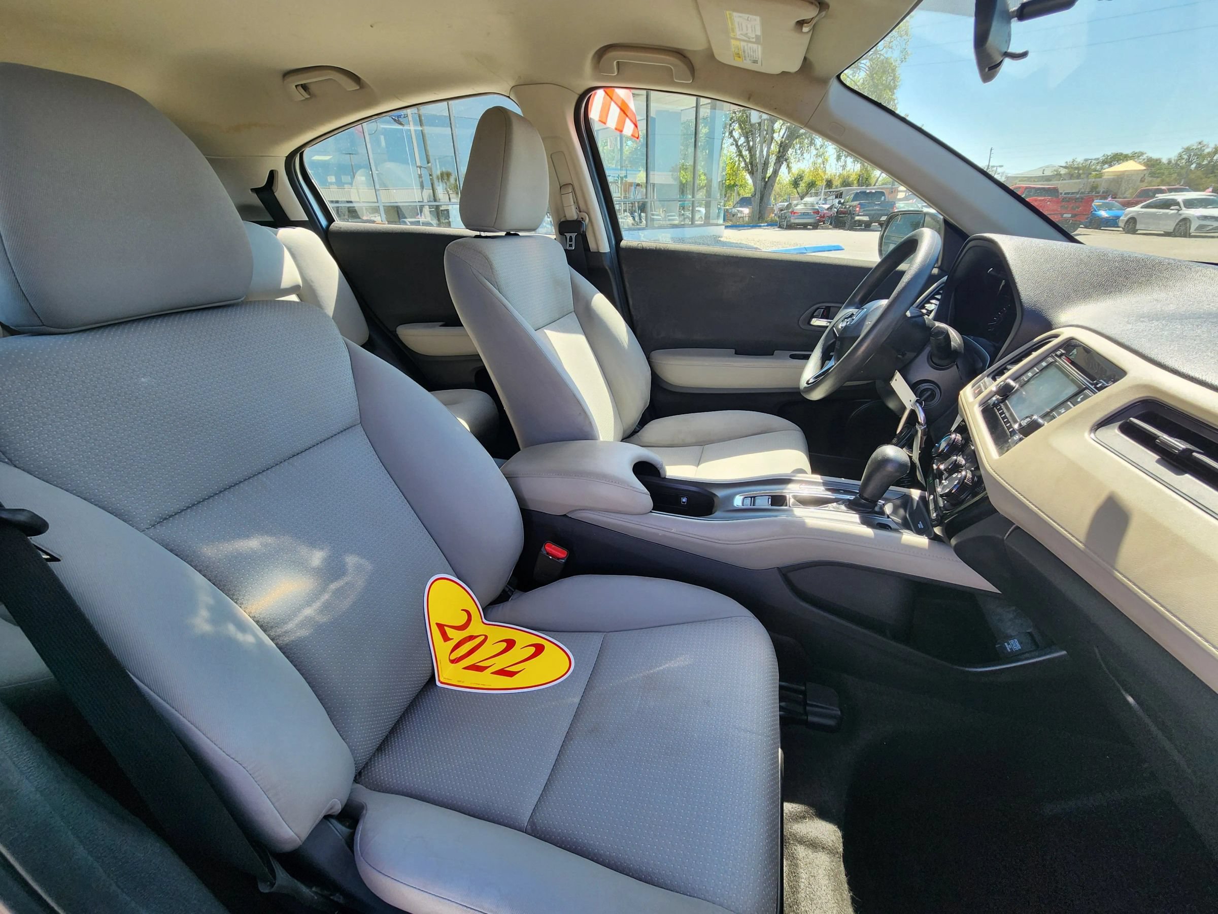 Used 2021 Honda HR-V LX image 10