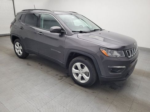 Used 2019 Jeep Compass Latitude w/ Popular Equipment Group AWD/4WD image 11