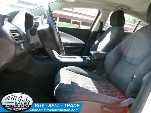 Used 2013 Chevrolet Volt FWD image 11