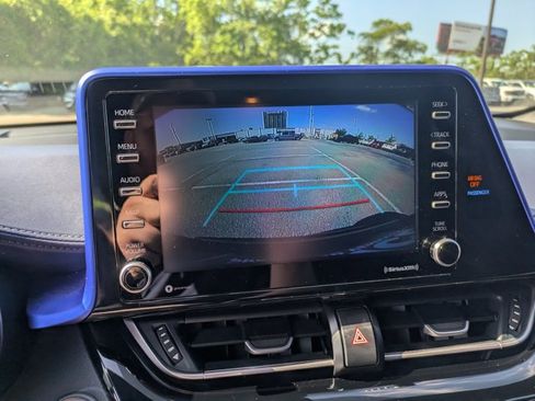 Used 2021 Toyota C-HR XLE image 13