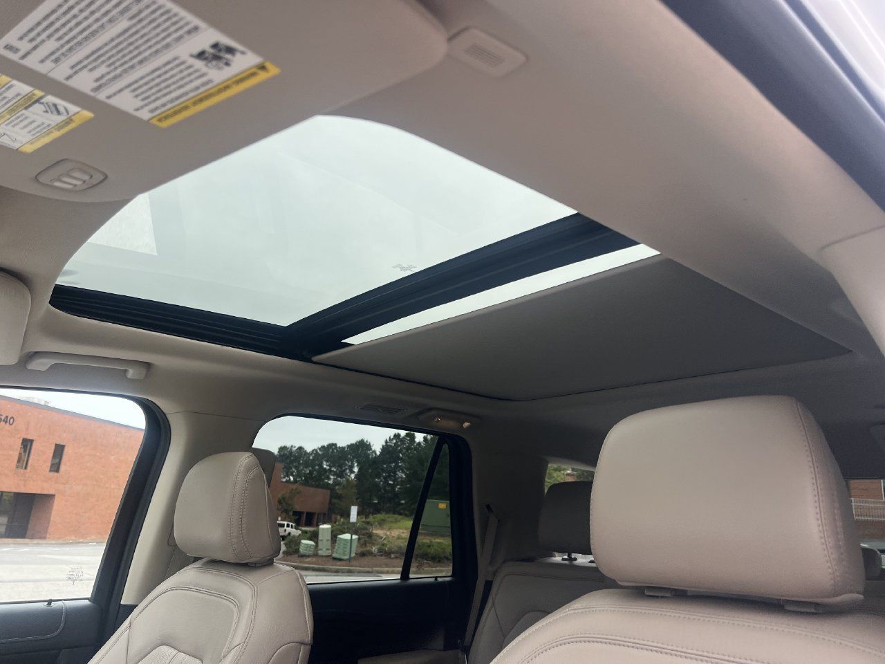 Used 2024 Ford Expedition Limited RWD image 16
