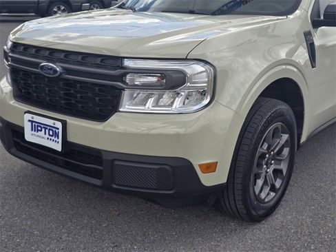Used 2024 Ford Maverick XLT image 11