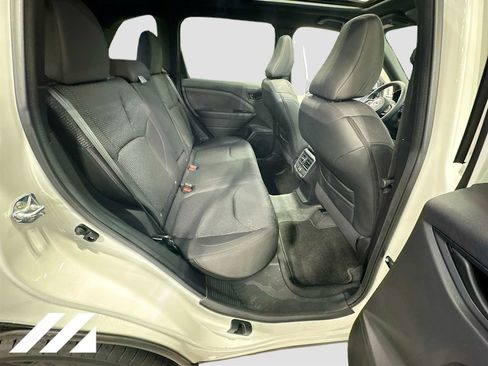 Used 2026 Subaru Forester Premium AWD/4WD image 28