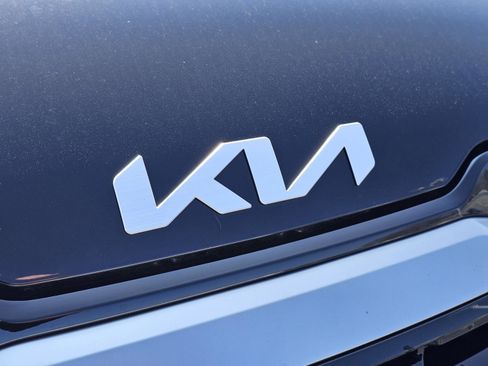 New 2026 Kia Sportage EX w/ EX Panorama Roof Package FWD image 3