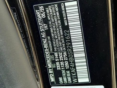 Certified 2025 Mercedes-Benz C 300 4MATIC Sedan image 18