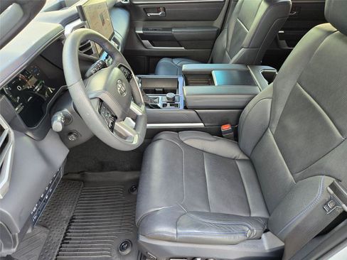 Used 2025 Toyota Sequoia Platinum AWD/4WD image 13