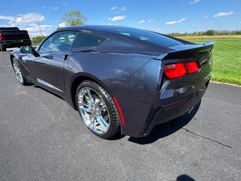 Used 2016 Chevrolet Corvette Stingray Coupe w/ 3LT Preferred Equipment Group RWD image 4