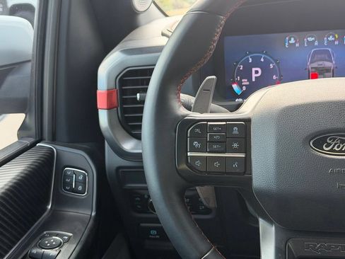 Used 2025 Ford F150 Raptor AWD/4WD image 9