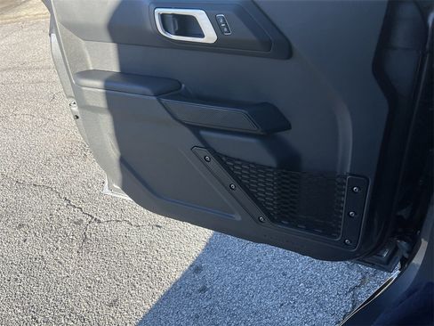 New 2025 Ford Bronco Big Bend w/ Black Diamond Package image 16