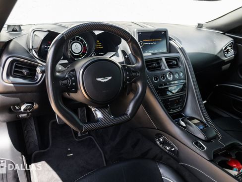 Used 2019 Aston Martin DBS Superleggera RWD image 3
