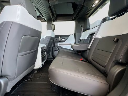 New 2025 GMC Hummer EV 3X image 17