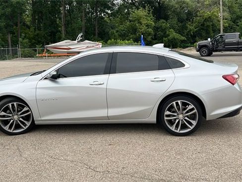 Used 2022 Chevrolet Malibu LT image 6